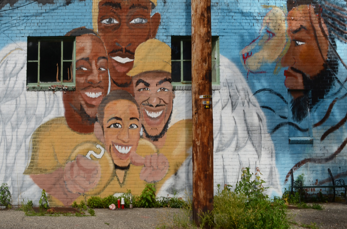 A tribute mural, showing portraits of young black men, by Jalani Lion and Donny Mapes; In memory of Adam (Jeff) McQueen, Kaireem Meeks Jr,&nbsp; Dante Crump, Jonte Clark, and Jeffrey D'Aguilar, painted in 2015.
