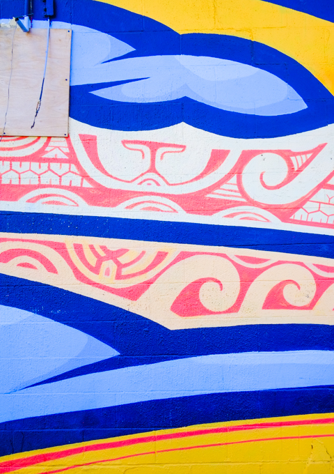 part of "A Big Wave", a mural by Melon James in Honolulu