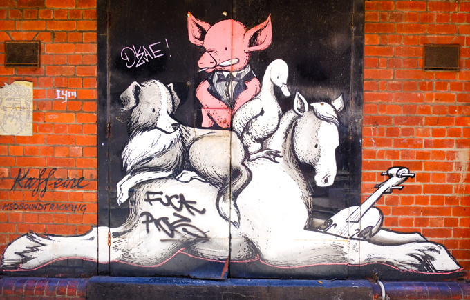 street art in Warburton Lane, Melbourne