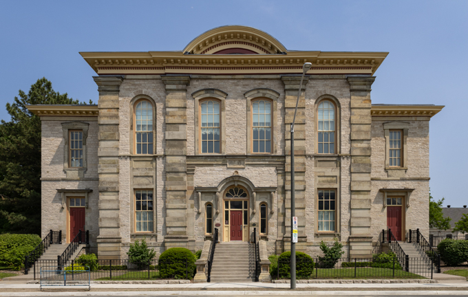 picture of the modern day Mackenzie Hall